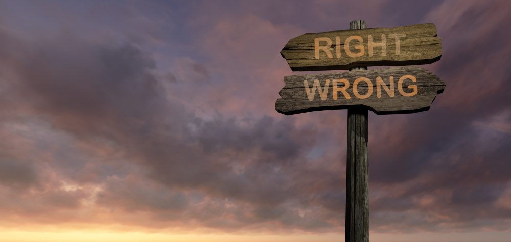 sign-direction-right-wrong_MybPiOdu.jpg