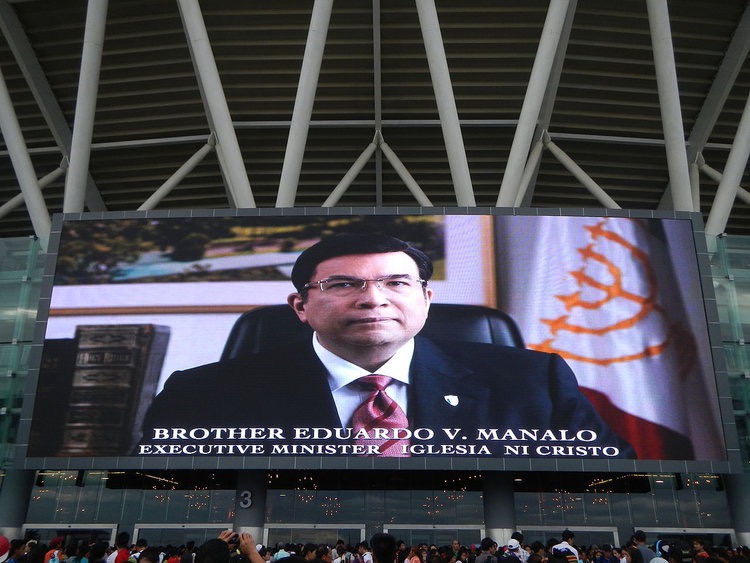 Eduardo-Manalo-Iglesia-Ni-Cristo-Philippine-Arena-Lingap-2014